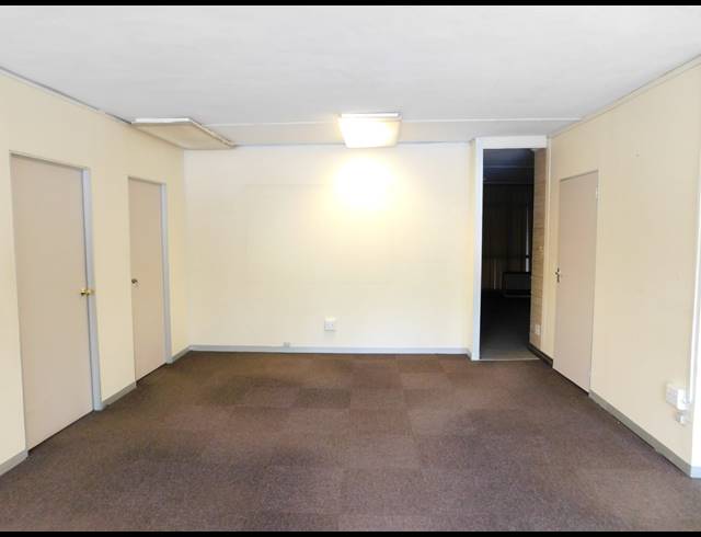 127M² OFFICE TO LET IN FERNDALE